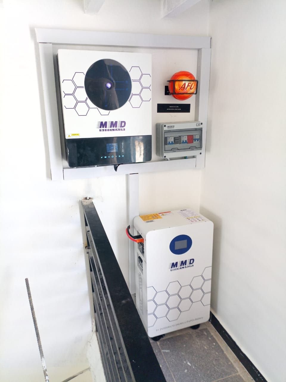 منظومة شمسية منزلية في شبوة مع بطارية 10 كيلو و7 ألواح 710 وات